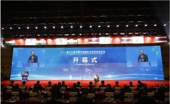 我校茶艺社团参与第十三届中国（河南）国际投